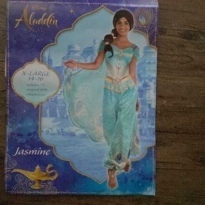 Costume of jasmine